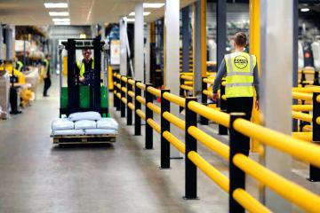 XE FORKLIFT VÀ VÙNG AN TOÀN CỦA NÓ